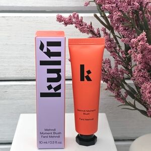 Kulfi Mehndi Moment Blush Garland Glow